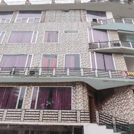Oyo 69402 Yogeshwar Dhaam Hotel Vrindāvan Екстериор снимка