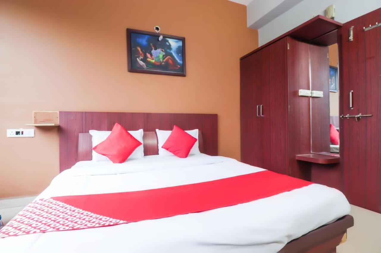 Oyo 69402 Yogeshwar Dhaam Hotel Vrindāvan Екстериор снимка