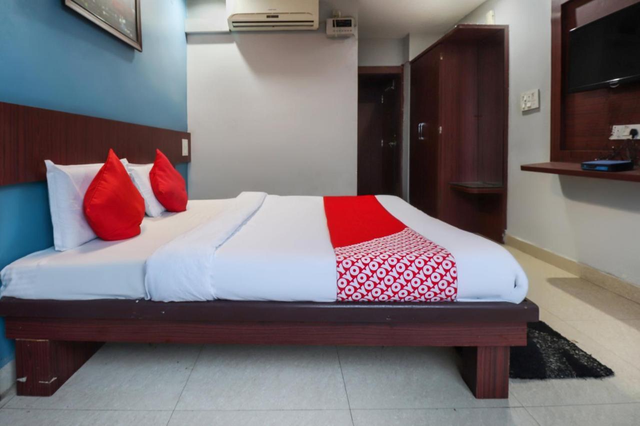 Oyo 69402 Yogeshwar Dhaam Hotel Vrindāvan Екстериор снимка