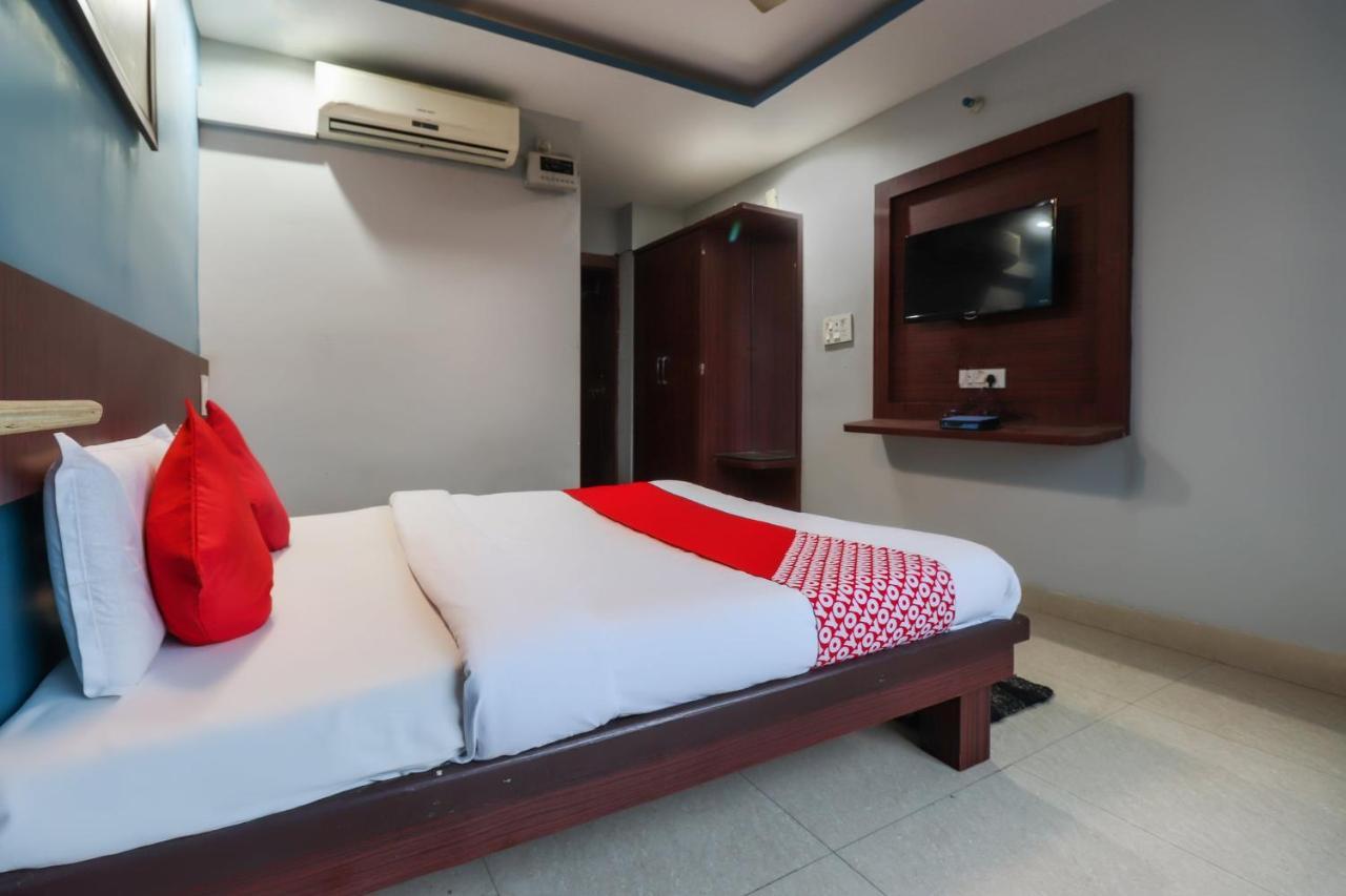 Oyo 69402 Yogeshwar Dhaam Hotel Vrindāvan Екстериор снимка