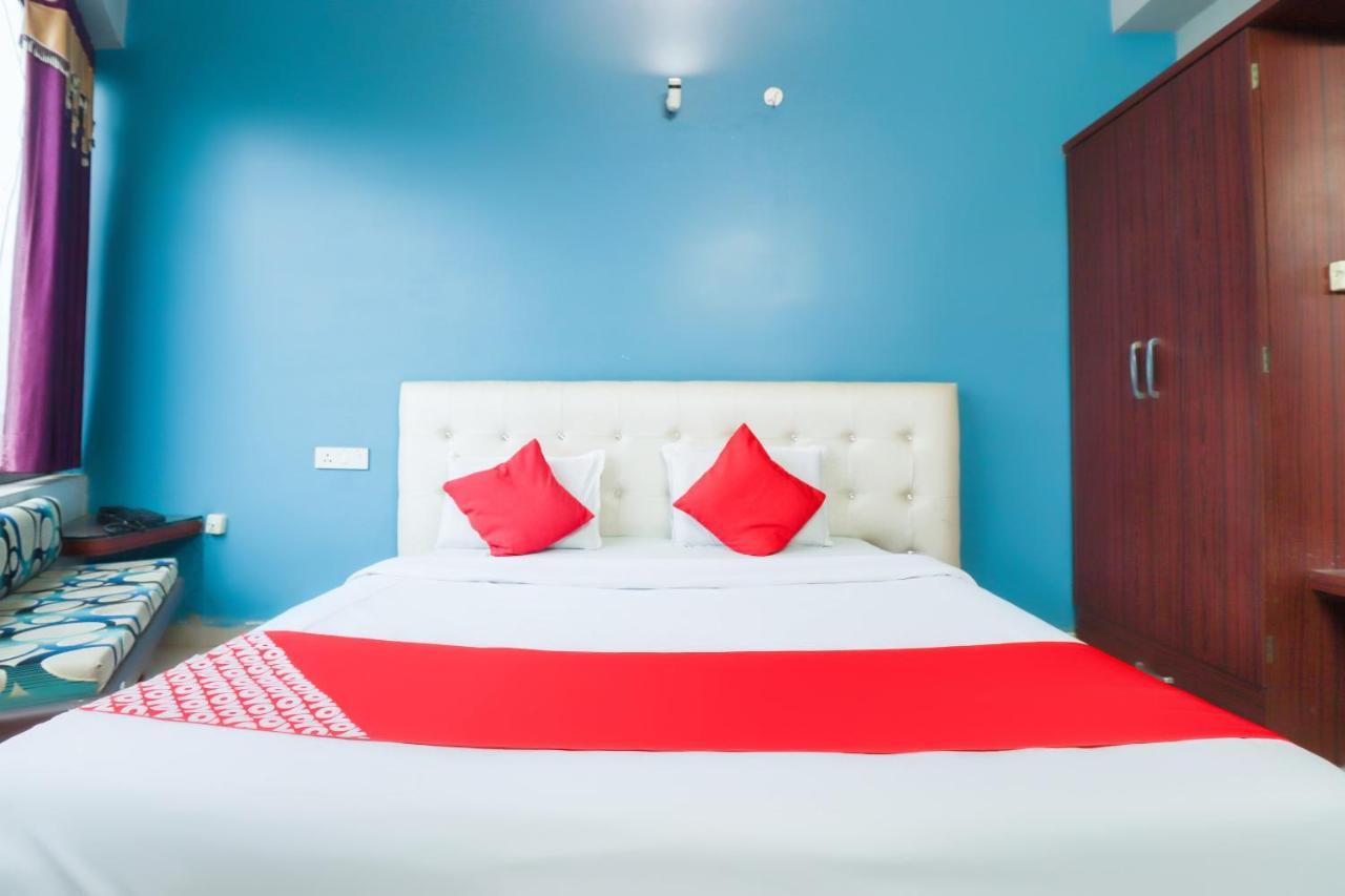 Oyo 69402 Yogeshwar Dhaam Hotel Vrindāvan Екстериор снимка